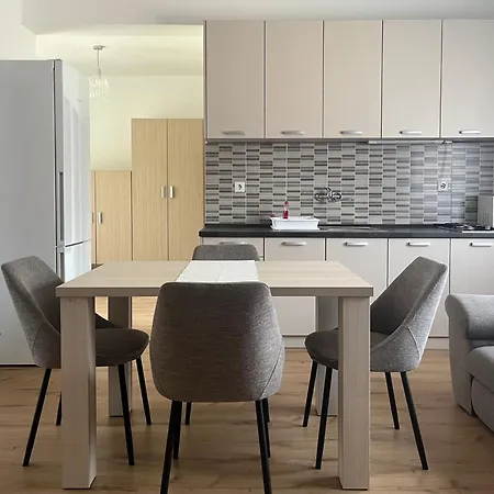 Petita Garden Apartment *