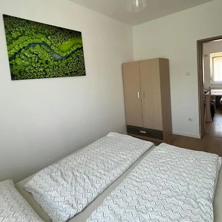 Petita Garden アパート