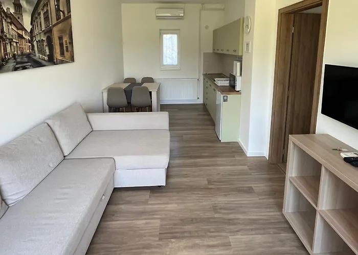 דירה Petita Garden שיופוק