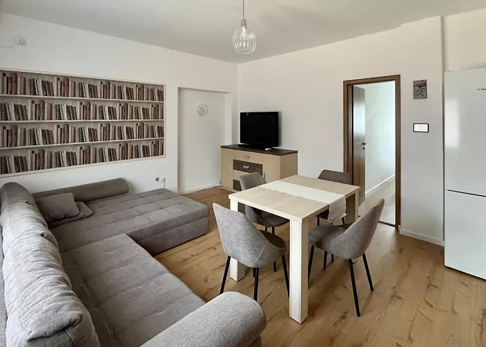 Petita Garden * שיופוק